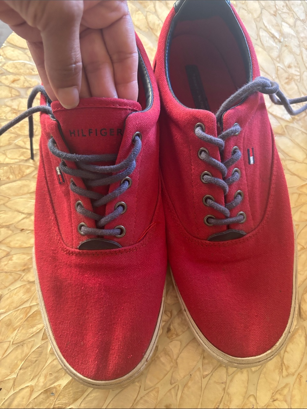 Tommy Hilfiger Red Canvas Men's Low-Top Sneakers with Blue Laces